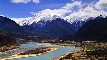 雅鲁藏布大峡谷的特点_雅鲁藏布大峡谷的特点是什么